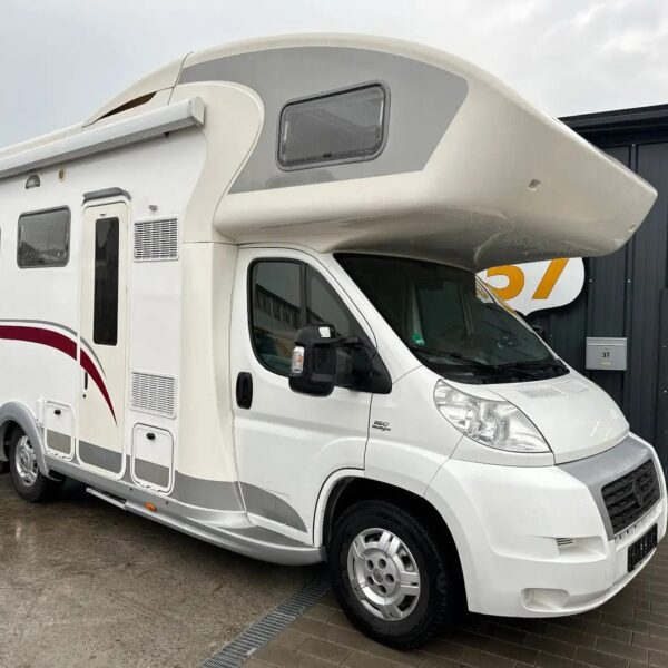 Eura Mobil Tarrestra Contura Activa 112 – Slechts 6,32 m, handgeschakeld | Slaapplaatsen: 2 | Eerste registratie: 03/2009 | 148.000 km | Vermogen: 158 pk | Totaalgewicht: 3.500 kg