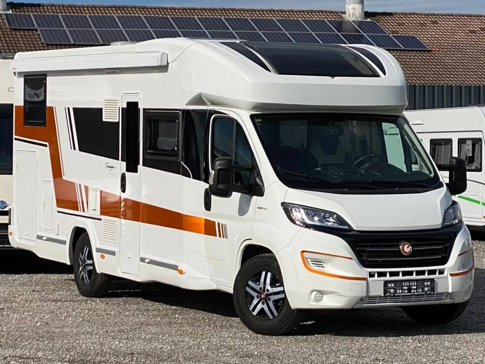 Chausson T 747 – Slechts 7,47 m, automaat | Slaapplaatsen: 4 | Eerste registratie: 01/2021 | 112.606 km | Vermogen: 140 pk | Totaalgewicht: 3.500 kg