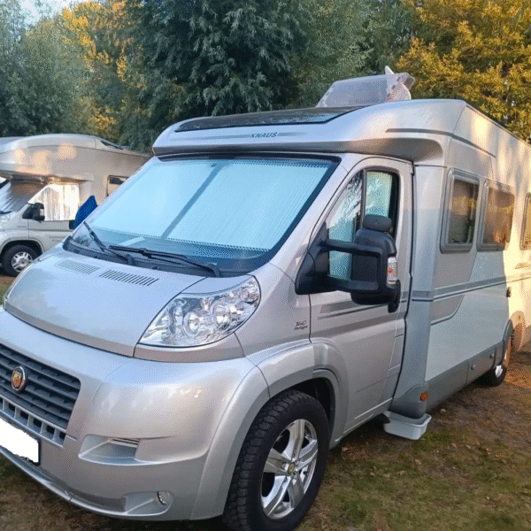 Knaus Sport TI700UFB – Slechts 7,26 m, Handgeschakeld | Slaapplaatsen: 4 | Eerste registratie: 11/2009 | 146.500 km | Vermogen: 158 pk | Totaalgewicht: 3.500 kg