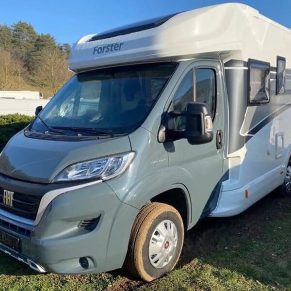 Forster T 599 HB – Slechts 5,99 m, handgeschakeld | Semi-integraal Fiat-chassis | Eerste registratie: 05/2023 | 22.300 km | Vermogen: 140 pk | Totaalgewicht: 3.500 kg