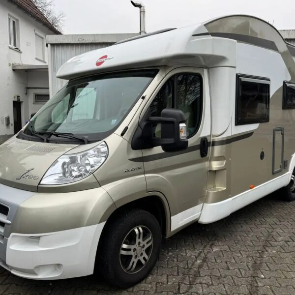 Bürstner Ixeo IT 664 – Slechts 6,99 m, Handgeschakeld | Slaapplaatsen: 4 | Eerste registratie: 06/2011 | 65.000 km | Vermogen: 131 pk | Totaalgewicht: 3.500 kg