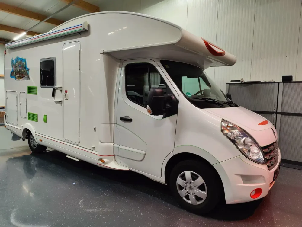 Rimor 97E3 BQ – Slechts 6,83 m, Handgeschakeld | Slaapplaatsen: 4 | Eerste registratie: 07/2013 | 47.000 km | Vermogen: 125 pk | Totaalgewicht: 3.500 kg