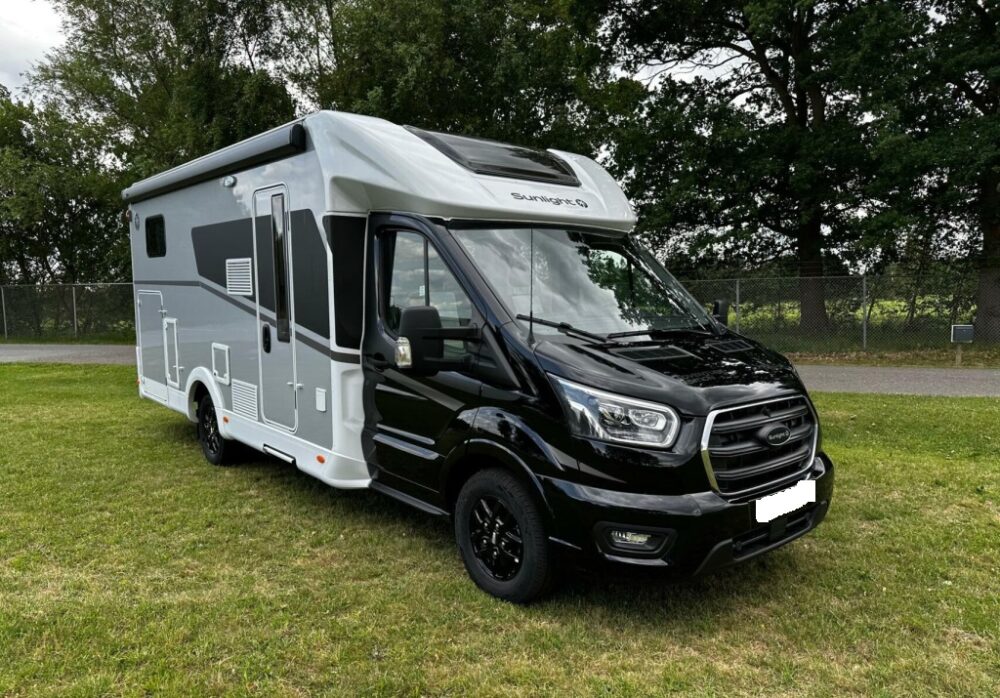 Ford Transit Sunlight T680 – Slechts 7,36 m, automaat | Slaapplaatsen: 4 | Eerste registratie: 06/2025 | 24 km | Vermogen: 155 pk | Totaalgewicht: 3.500 kg
