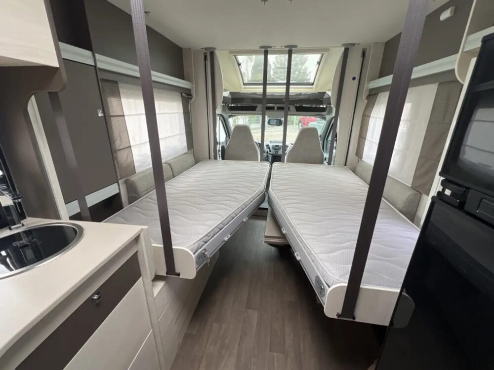 Challenger Mageo 270 – Slechts 6,5 m, Automatische transmissie | Semi-integraal Fiat-chassis | Eerste registratie: 03/2018 | 55.600 km | 4 slaapplaatsen | Maximaal toegestaan ​​gewicht: 3.500 kg - Afbeelding 12