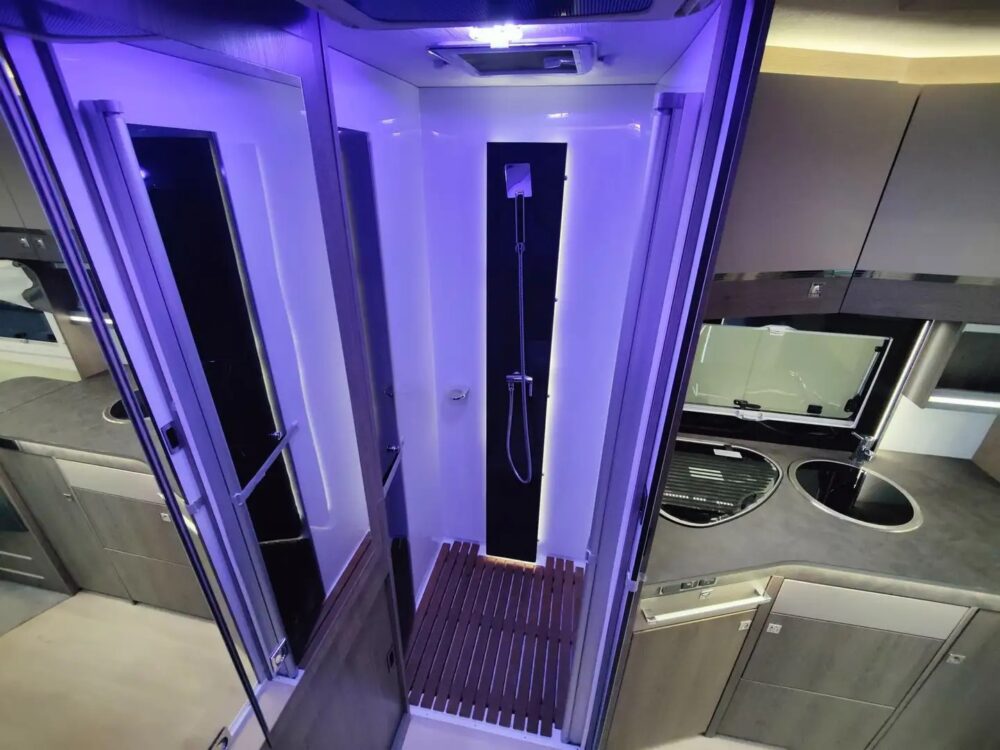 Chausson 640 titanium – Slechts 6,99 m, automaat | Slaapplaatsen: 4 | Eerste registratie: 06/2019 | 46.000 km | Vermogen: 170 pk | Totaalgewicht: 3.500 kg - Afbeelding 12