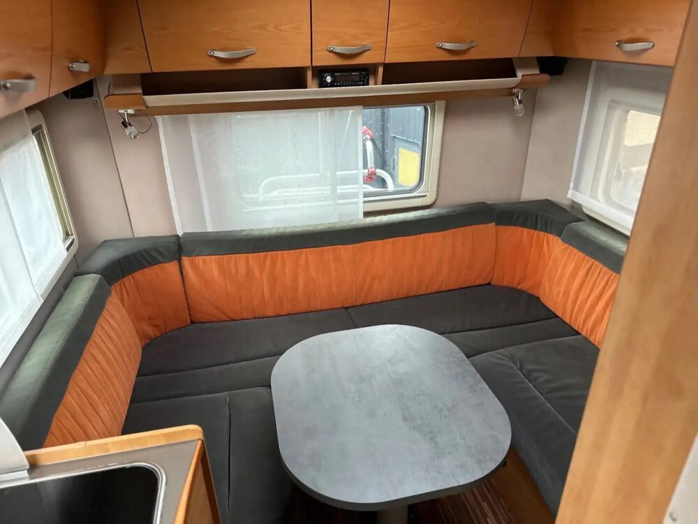 Eura Mobil Tarrestra Contura Activa 112 – Slechts 6,32 m, handgeschakeld | Slaapplaatsen: 2 | Eerste registratie: 03/2009 | 148.000 km | Vermogen: 158 pk | Totaalgewicht: 3.500 kg - Afbeelding 12