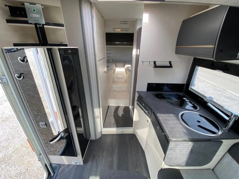 Chausson T 747 – Slechts 7,47 m, automaat | Slaapplaatsen: 4 | Eerste registratie: 01/2021 | 112.606 km | Vermogen: 140 pk | Totaalgewicht: 3.500 kg - Afbeelding 13