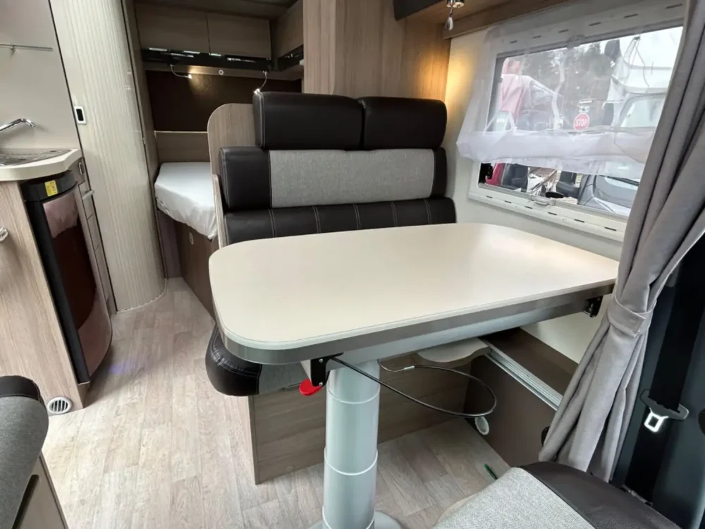 Chausson Flash 515 – Slechts 5,99 m, Handgeschakeld | Slaapplaatsen: 2 | Eerste registratie: 05/2018 | 112.606 km | Vermogen: 170 pk | Totaalgewicht: 3.500 kg - Afbeelding 15