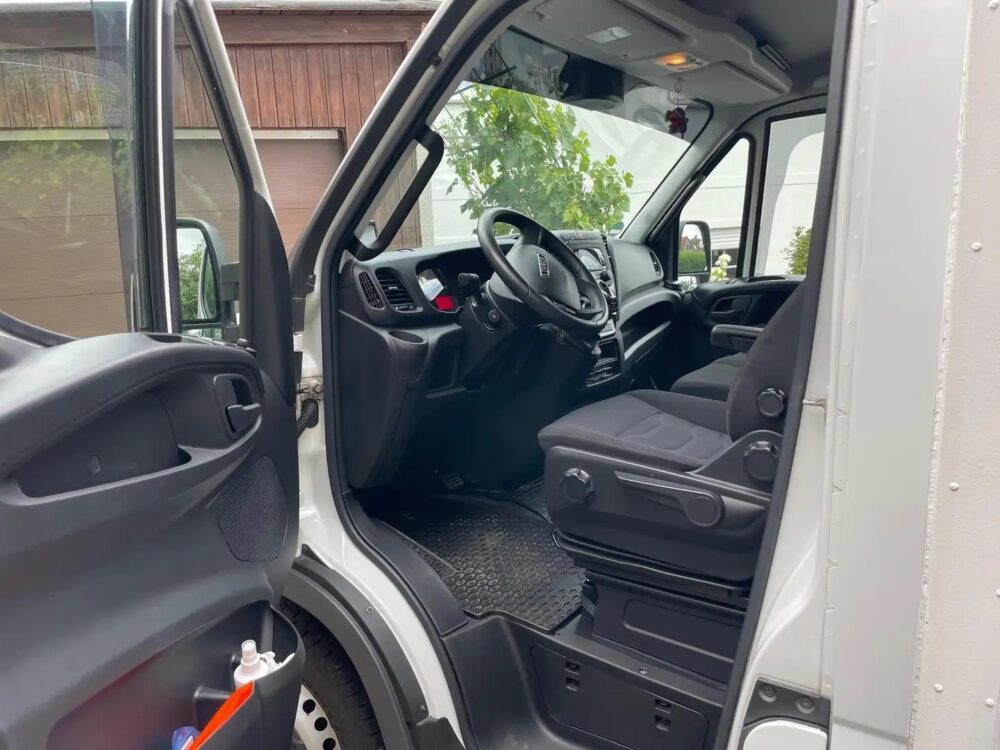 Iveco IS 35 Hymer Eriba – Slechts 7,12 m, Automatische transmissie | Fiat laagprofielchassis | Registratie: 08/2018 | 94.000 km | 6 slaapplaatsen | Toegestaan ​​totaalgewicht: 3.500 kg - Afbeelding 15