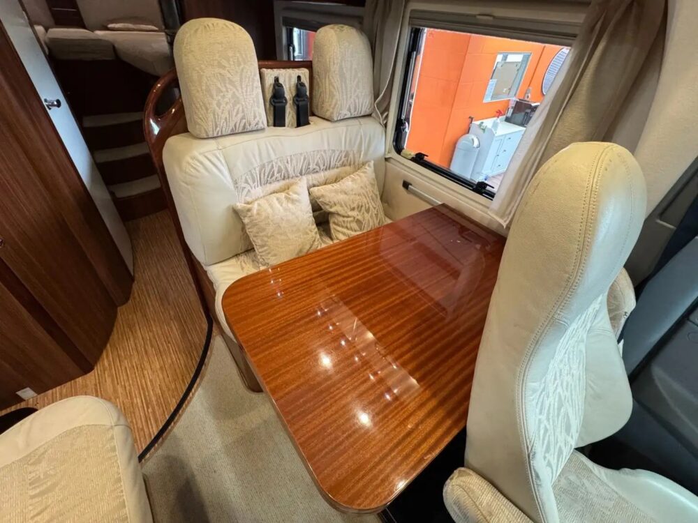 Adria Polaris SL 749 Mercedes Sprinter 319 CDI – Slechts 7,49 m, automaat | Slaapplaatsen: 4 | Eerste registratie: 06/2010 | 59.000 km | Vermogen: 190 pk | Totaalgewicht: 3.500 kg - Afbeelding 15