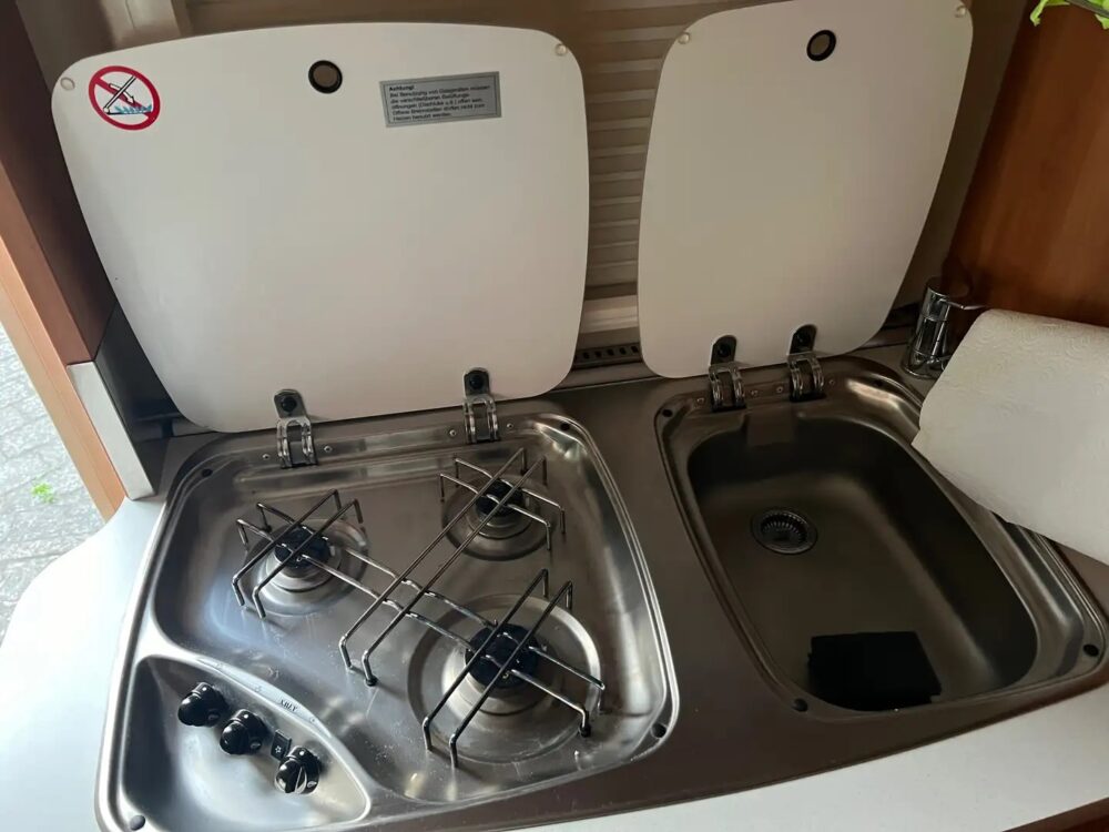 Hymer/Eriba MLT 580 Mercedes – Slechts 6,97 m, automaat | Slaapplaatsen: 3 | Eerste registratie: 04/2015 | 56.500 km | Vermogen: 163 pk | Totaalgewicht: 3.500 kg - Afbeelding 17