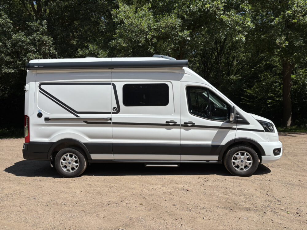 ETRUSCO 600 DF Complete Edition - 2023 - Slechts 5,98 m, automatische transmissie | Slaapplaatsen: 2 | Eerste registratie: 06/2023 | 21.100 km | Vermogen: 170 pk | Totaalgewicht: 3.500 kg - Afbeelding 19
