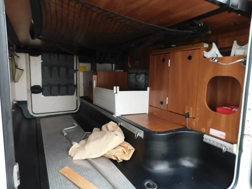 Laika Kreos 3010 – Slechts 6,99 m, Handgeschakeld | Slaapplaatsen: 2 | Eerste registratie: 08/2013 | 133.900 km | Vermogen: 158 pk | Totaalgewicht: 3.500 kg - Afbeelding 17