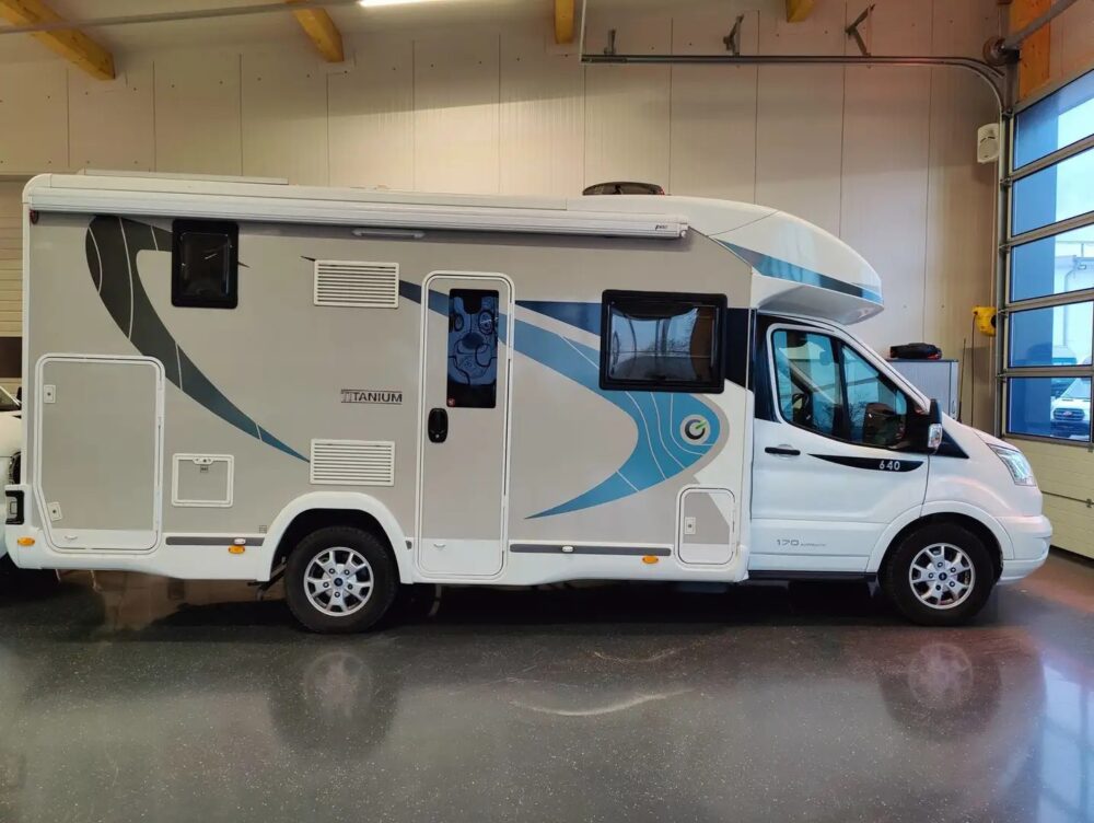 Chausson 640 titanium – Slechts 6,99 m, automaat | Slaapplaatsen: 4 | Eerste registratie: 06/2019 | 46.000 km | Vermogen: 170 pk | Totaalgewicht: 3.500 kg - Afbeelding 2