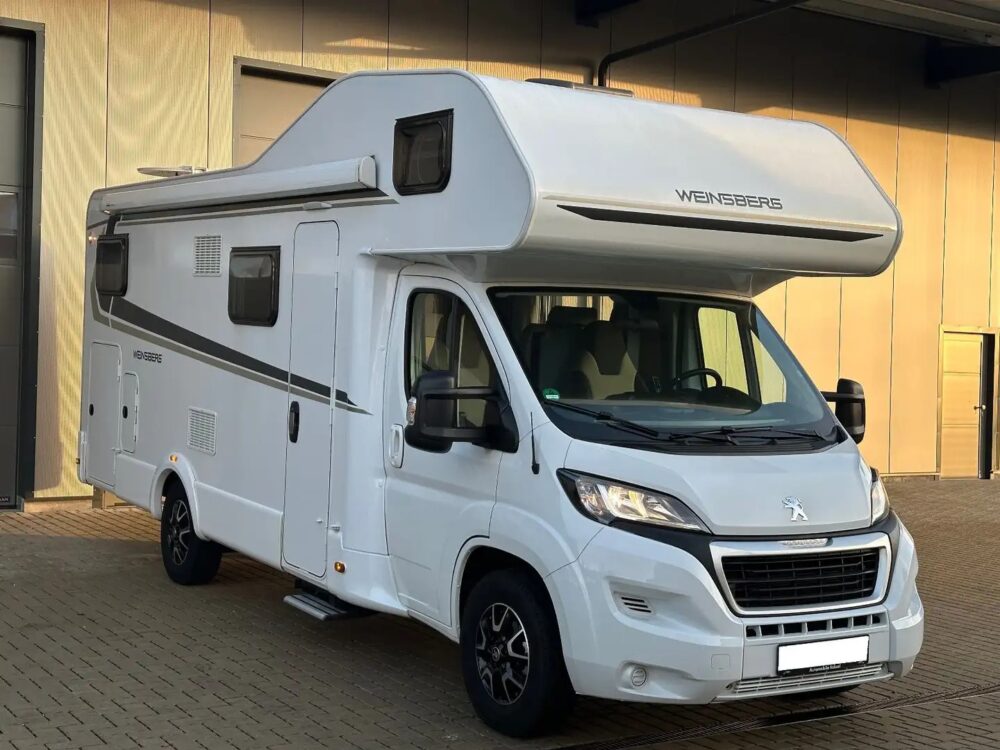 Weinsberg 700 DG – Slechts 7,42 m, Handgeschakeld | Slaapplaatsen: 6 | Eerste registratie: 05/2019 | 78.147 km | Vermogen: 163 pk | Totaalgewicht: 3.500 kg - Afbeelding 2