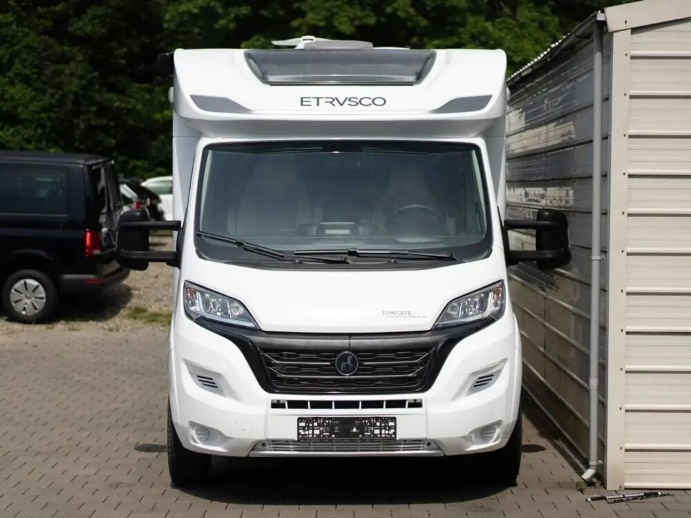 Etrusco T-Model T 5900 FB MJ24 – Slechts 5,95 m, Handgeschakeld | Slaapplaatsen: 3 | Eerste registratie: 06/2024 | 15 km | Vermogen: 140 pk | Totaalgewicht: 3.500 kg - Afbeelding 2