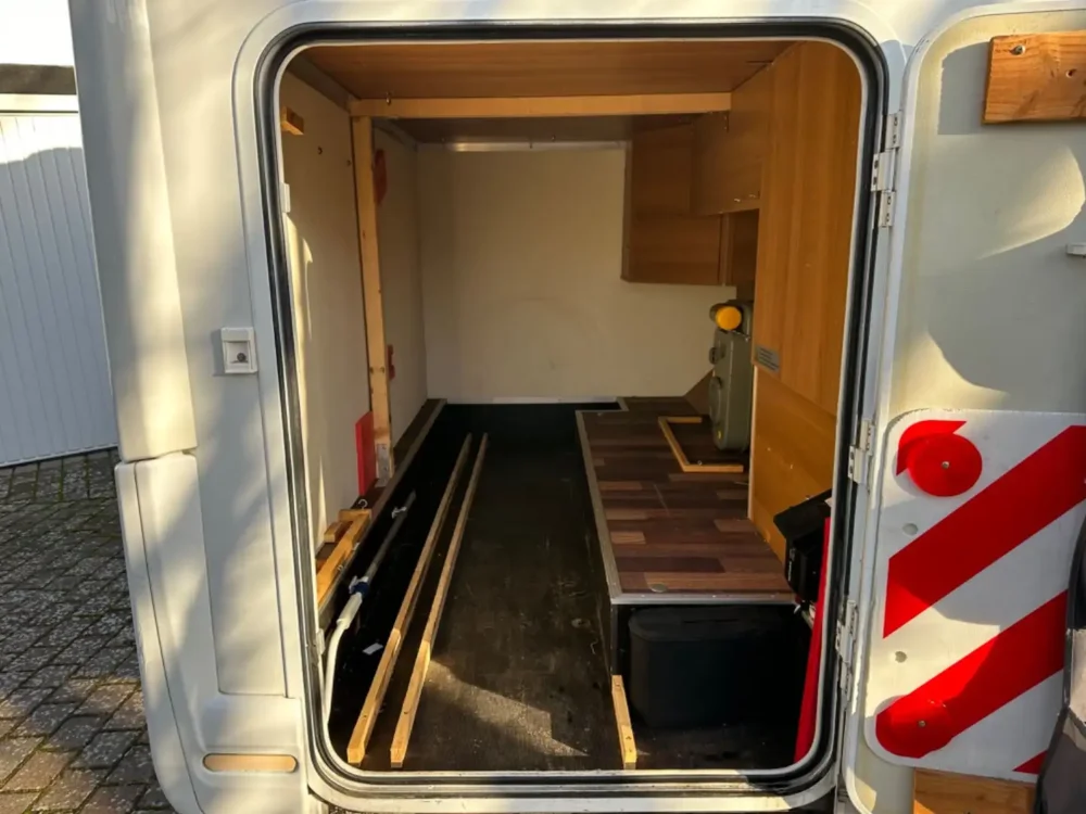Knaus Van TI 550 MD – Slechts 5,99 m, Handgeschakeld | Slaapplaatsen: 4 | Eerste registratie: 02/2013 | 179.000 km | Vermogen: 148 pk | Totaalgewicht: 3.500 kg - Afbeelding 20