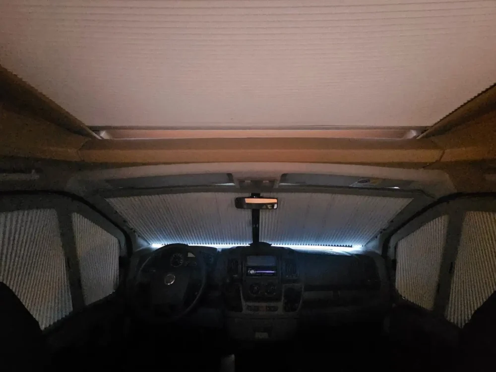 Knaus Sun TI 600 MG Sport – Slechts 6,58 m, Handgeschakeld | Slaapplaatsen: 4 | Eerste registratie: 08/2010 | 122.462 km | Vermogen: 129 pk | Totaalgewicht: 3.500 kg - Afbeelding 21