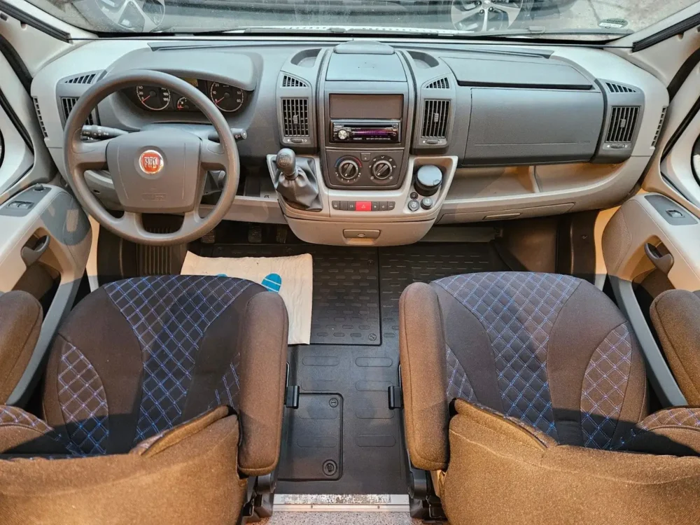 Knaus Sun TI 600 MG Sport – Slechts 6,58 m, Handgeschakeld | Slaapplaatsen: 4 | Eerste registratie: 08/2010 | 122.462 km | Vermogen: 129 pk | Totaalgewicht: 3.500 kg - Afbeelding 22
