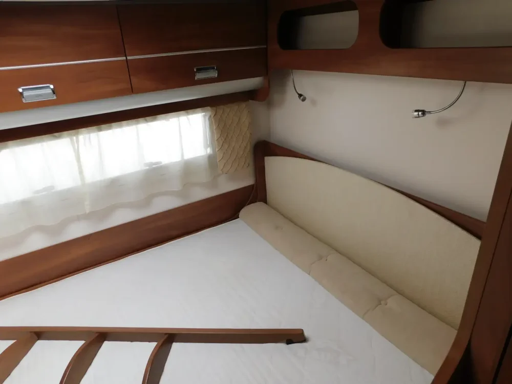 Laika Kreos 3010 – Slechts 6,99 m, Handgeschakeld | Slaapplaatsen: 2 | Eerste registratie: 08/2013 | 133.900 km | Vermogen: 158 pk | Totaalgewicht: 3.500 kg - Afbeelding 22