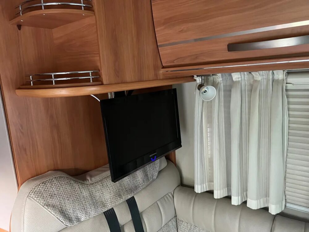 Hymer/Eriba MLT 580 Mercedes – Slechts 6,97 m, automaat | Slaapplaatsen: 3 | Eerste registratie: 04/2015 | 56.500 km | Vermogen: 163 pk | Totaalgewicht: 3.500 kg - Afbeelding 24