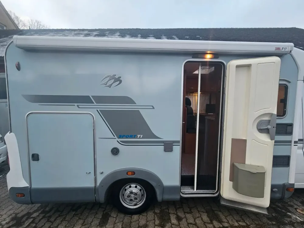 Knaus Sun TI 600 MG Sport – Slechts 6,58 m, Handgeschakeld | Slaapplaatsen: 4 | Eerste registratie: 08/2010 | 122.462 km | Vermogen: 129 pk | Totaalgewicht: 3.500 kg - Afbeelding 24