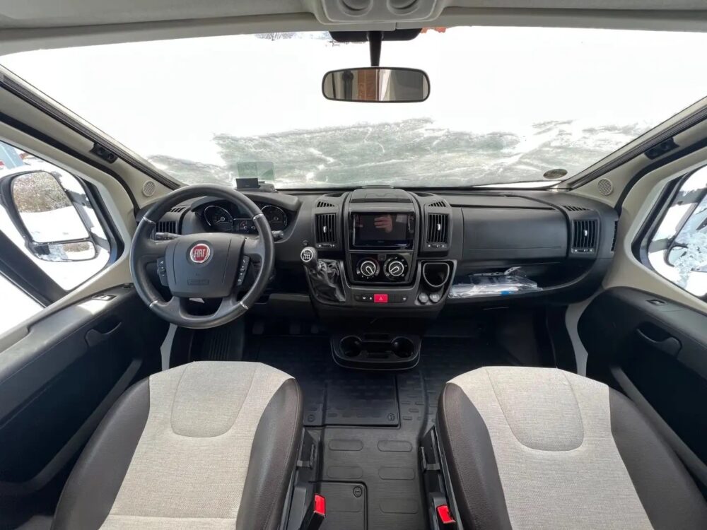 Weinsberg Cara Compact Pepper 50 Edition – Slechts 6,75 m, Handgeschakeld | Slaapplaatsen: 2 | Eerste registratie: 04/2021 | 92.618 km | Vermogen: 140 pk | Totaalgewicht: 3.500 kg - Afbeelding 26