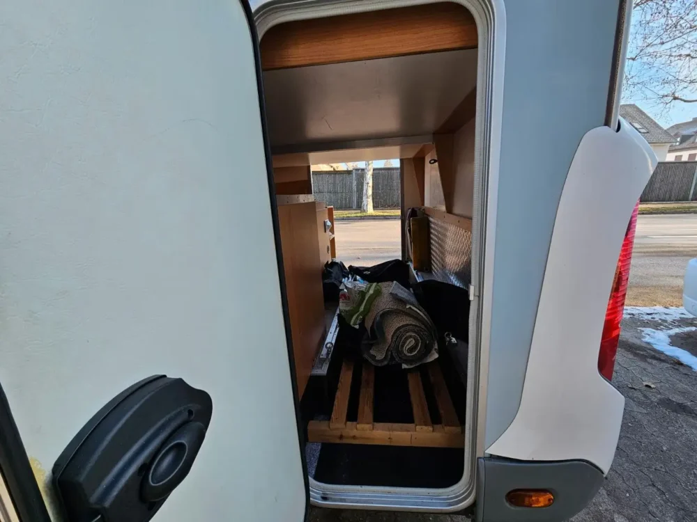 Knaus Sun TI 600 MG Sport – Slechts 6,58 m, Handgeschakeld | Slaapplaatsen: 4 | Eerste registratie: 08/2010 | 122.462 km | Vermogen: 129 pk | Totaalgewicht: 3.500 kg - Afbeelding 26
