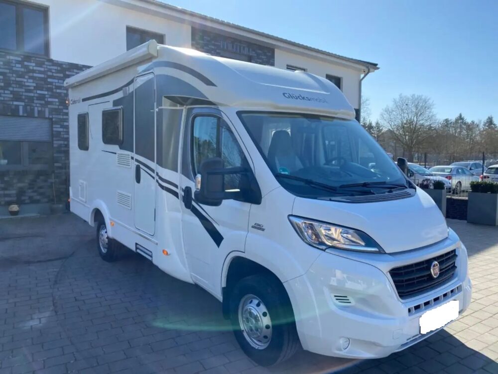Glücksmobil T 58 – Slechts 6,23 m, Handgeschakeld | Slaapplaatsen: 2 | Eerste registratie: 04/2016 | 86.000 km | Vermogen: 131 pk | Totaalgewicht: 3.500 kg - Afbeelding 3