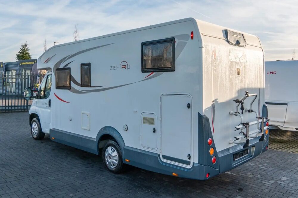Roller Team Zefiro 285 TL – Slechts 6,99 m, Handgeschakeld | Slaapplaatsen: 4 | Eerste registratie: 03/2019 | 36.299 km | Vermogen: 131 pk | Totaalgewicht: 3.500 kg - Afbeelding 4