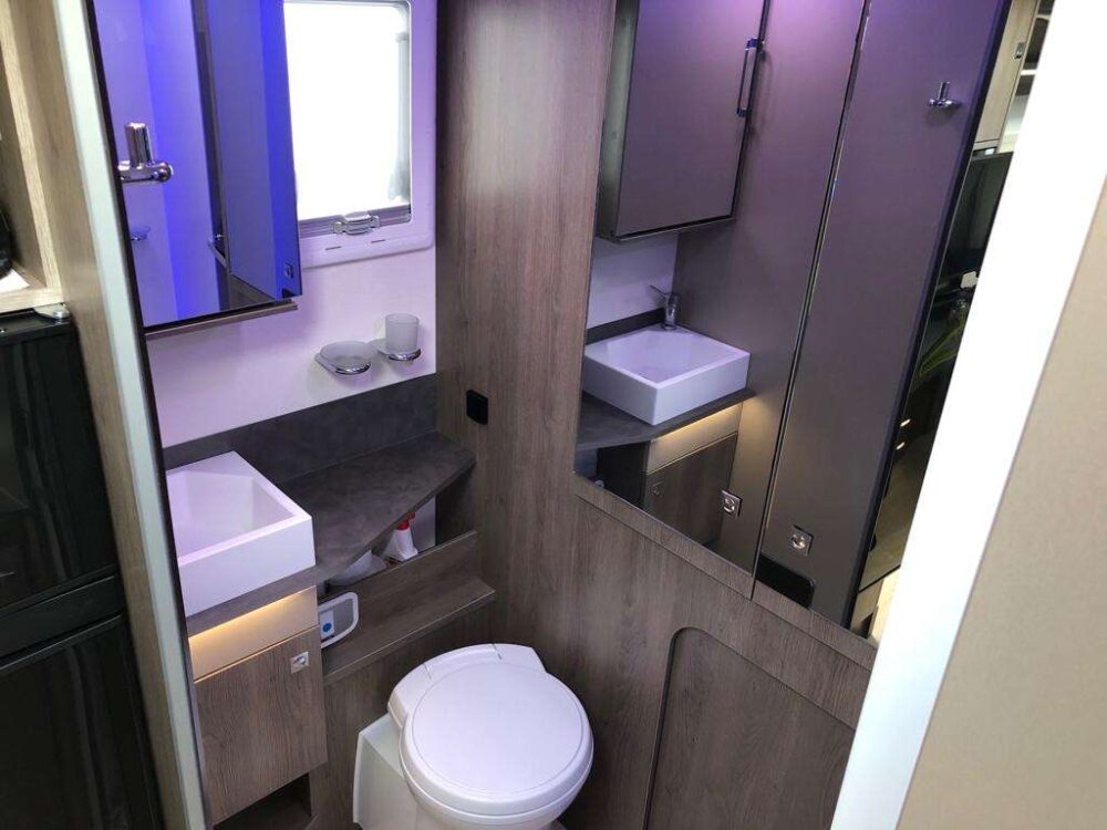 Chausson 640 Titanium – Slechts 6,99 m, Handgeschakeld | Slaapplaatsen: 4 | Eerste registratie: 02/2019 | 34.000 km | Vermogen: 170 pk | Totaalgewicht: 3.500 kg - Afbeelding 33