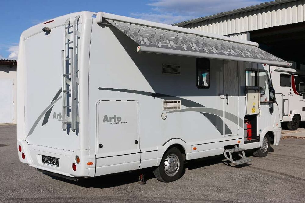 Niesmann-Bischoff ARTO 64E – Slechts 6,36 m, handgeschakeld | Slaapplaatsen: 4 | Eerste registratie: 02/2006 | 85.600 km | Vermogen: 110 pk | Totaalgewicht: 3.500 kg - Afbeelding 37