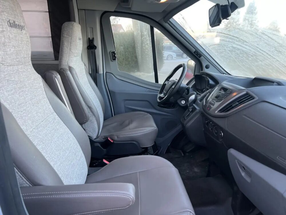 Challenger Mageo 270 – Slechts 6,5 m, Automatische transmissie | Semi-integraal Fiat-chassis | Eerste registratie: 03/2018 | 55.600 km | 4 slaapplaatsen | Maximaal toegestaan ​​gewicht: 3.500 kg - Afbeelding 4