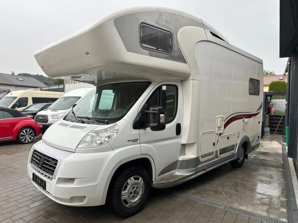 Eura Mobil Tarrestra Contura Activa 112 – Slechts 6,32 m, handgeschakeld | Slaapplaatsen: 2 | Eerste registratie: 03/2009 | 148.000 km | Vermogen: 158 pk | Totaalgewicht: 3.500 kg - Afbeelding 4