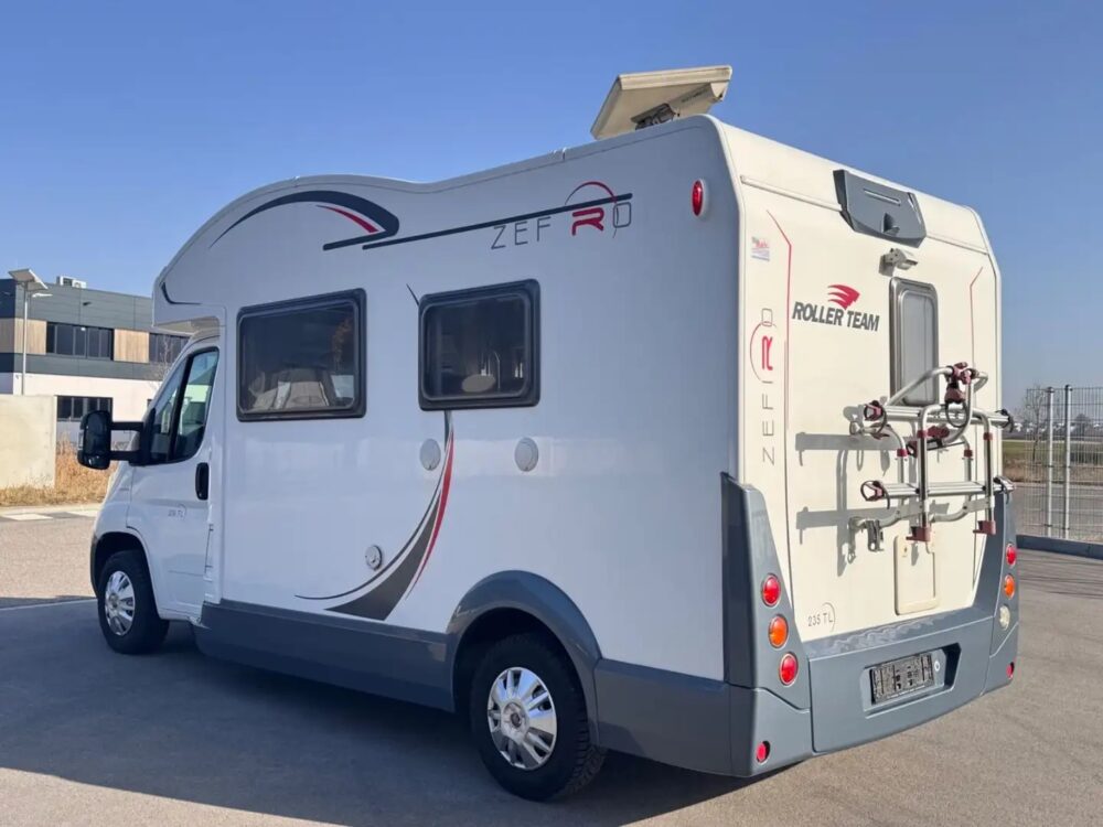 Roller Team – Slechts 5,99 m, Handgeschakeld | Slaapplaatsen: 2 | Eerste registratie: 07/2015 | 63.000 km | Vermogen: 131 pk | Totaalgewicht: 3.500 kg - Afbeelding 4