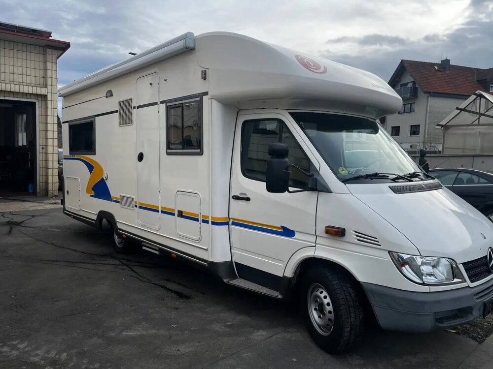 Eura Mobil Contura 706 SB MB 316 – Slechts 7,24 m, automaat | Slaapplaatsen: 4 | Eerste registratie: 02/2002 | 145.852 km | Vermogen: 156 pk | Totaalgewicht: 3.500 kg - Afbeelding 4