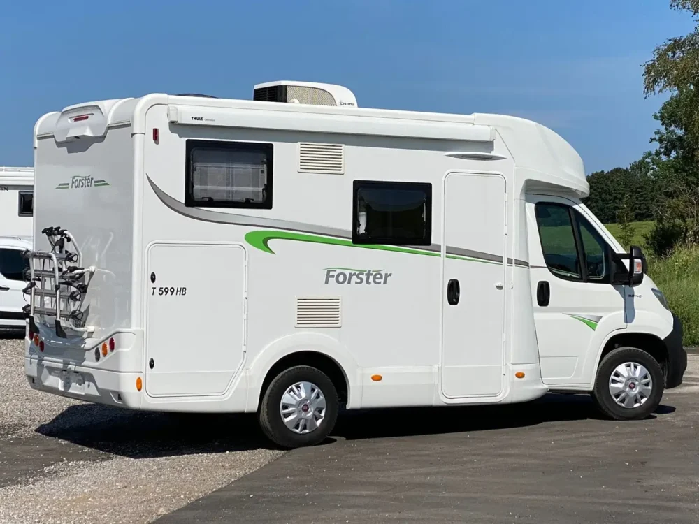 Forster T 599 HB – Slechts 5,99 m, Handgeschakeld | Slaapplaatsen: 4 | Eerste registratie: 05/2021 | 62.500 km | Vermogen: 140 pk | Totaalgewicht: 3.500 kg - Afbeelding 4