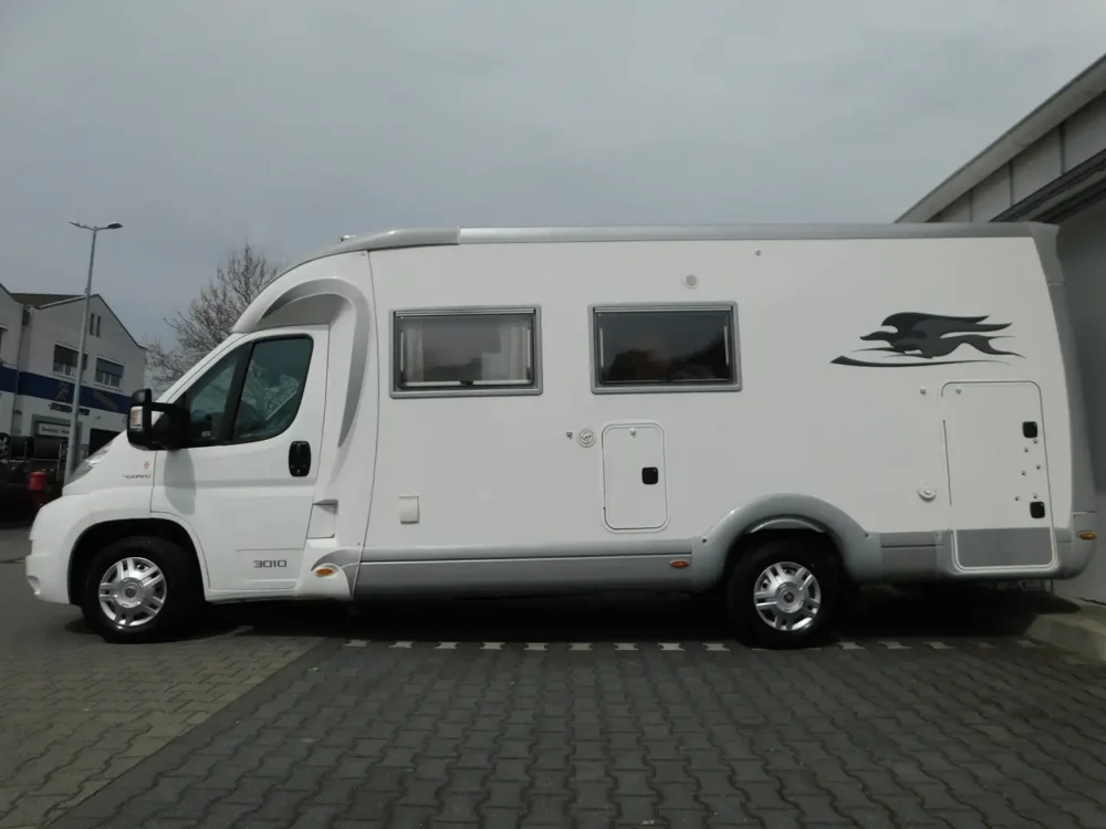 Laika Kreos 3010 – Slechts 6,99 m, Handgeschakeld | Slaapplaatsen: 2 | Eerste registratie: 08/2013 | 133.900 km | Vermogen: 158 pk | Totaalgewicht: 3.500 kg - Afbeelding 3