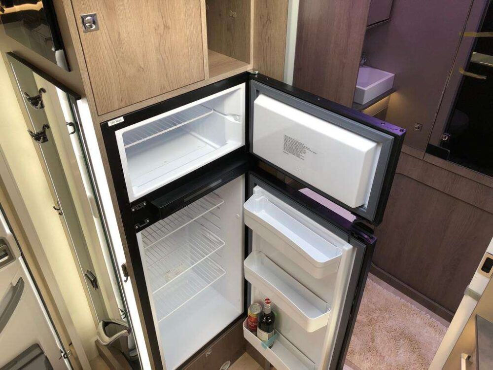 Chausson 640 Titanium – Slechts 6,99 m, Handgeschakeld | Slaapplaatsen: 4 | Eerste registratie: 02/2019 | 34.000 km | Vermogen: 170 pk | Totaalgewicht: 3.500 kg - Afbeelding 44