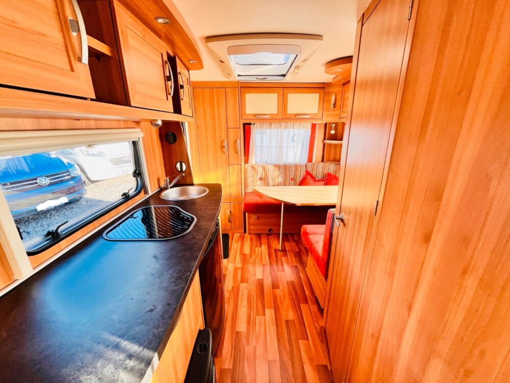 HYMER / ERIBA / Hymercar Sporting 440 A gelegenheid  / ERIBA / HYMERCAR | Wohnwagen | EZ: 05/2010 | 3 Schlafplätze | Zulässiges Gesamtgewicht: 1.350 kg - Afbeelding 23