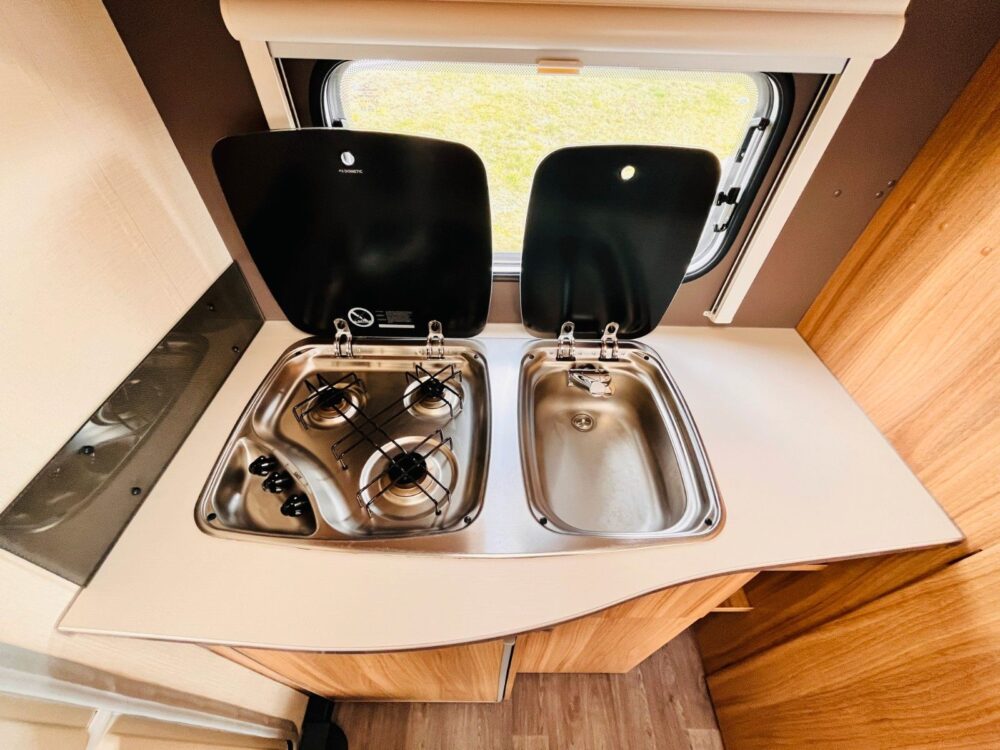 Sterckeman STARLETT 330 CP NUR 5m MARKISE 100 KM/H Sterckeman | Caravan | EZ: 07/2017 | 2 slaapplaatsen | Toegestane totaalgewicht: 1.000 kg - Afbeelding 18