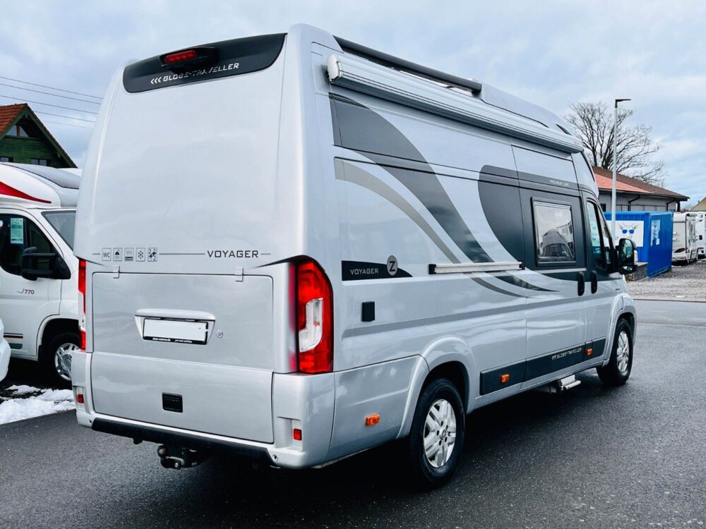 Globe-Traveller Voyager Z – Enkelbedden, Klapbed, SAT-TV & Zonnepaneel! Globe-Traveller | Buscamper | Eerste toelating: 02/2018 | 64.800 km | 4 slaapplaatsen | Max. gewicht: 4.250 kg - Afbeelding 2