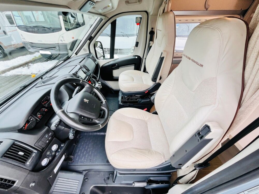 Globe-Traveller Voyager Z – Enkelbedden, Klapbed, SAT-TV & Zonnepaneel! Globe-Traveller | Buscamper | Eerste toelating: 02/2018 | 64.800 km | 4 slaapplaatsen | Max. gewicht: 4.250 kg - Afbeelding 29