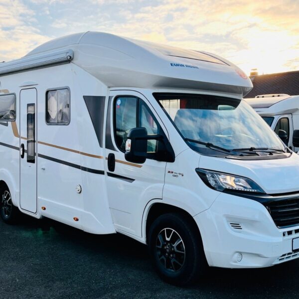 Eura Mobil PROFILA RS 660 HB DWARSBED HUBBED OPKLAPBED ZONNEPANELEN Eura Mobil | Halfintegraal | Eerste registratie: 04/2017 | 51.600 km | 4 slaapplaatsen | Toegestaan totaalgewicht: 3.850 kg
