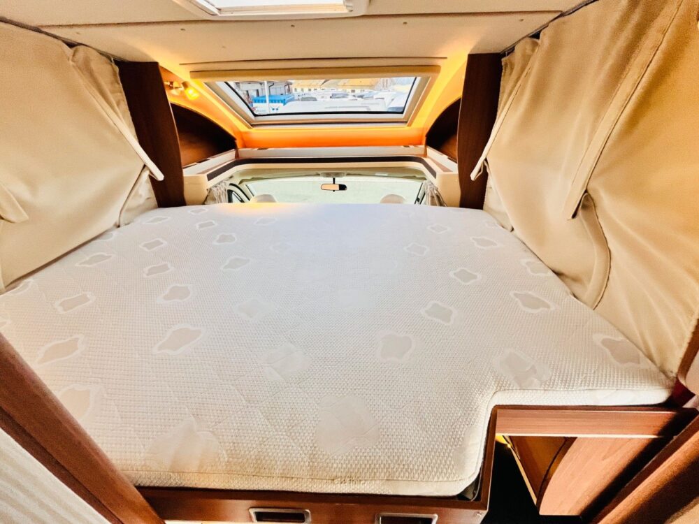 Eura Mobil PROFILA RS 660 HB DWARSBED HUBBED OPKLAPBED ZONNEPANELEN Eura Mobil | Halfintegraal | Eerste registratie: 04/2017 | 51.600 km | 4 slaapplaatsen | Toegestaan totaalgewicht: 3.850 kg - Afbeelding 20