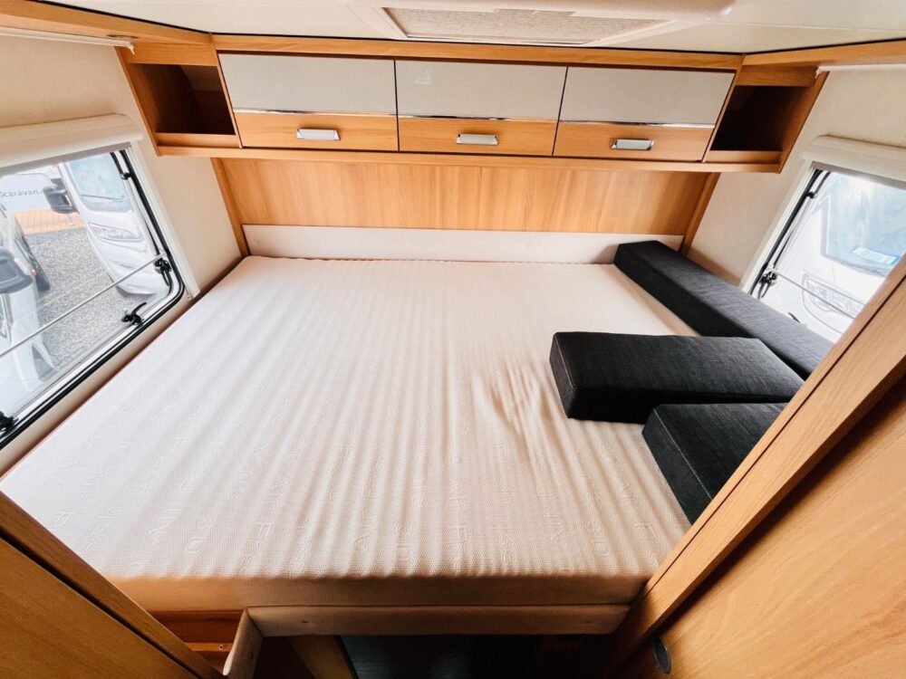 Dethleffs TREND A 6977 – Dwarsbed | Garage | Fietsendrager Dethleffs | Alkoofmodel | Eerste toelating: 02/2014 | 85.300 km | 6 slaapplaatsen | Toegestaan totaalgewicht: 3.499 kg - Afbeelding 11