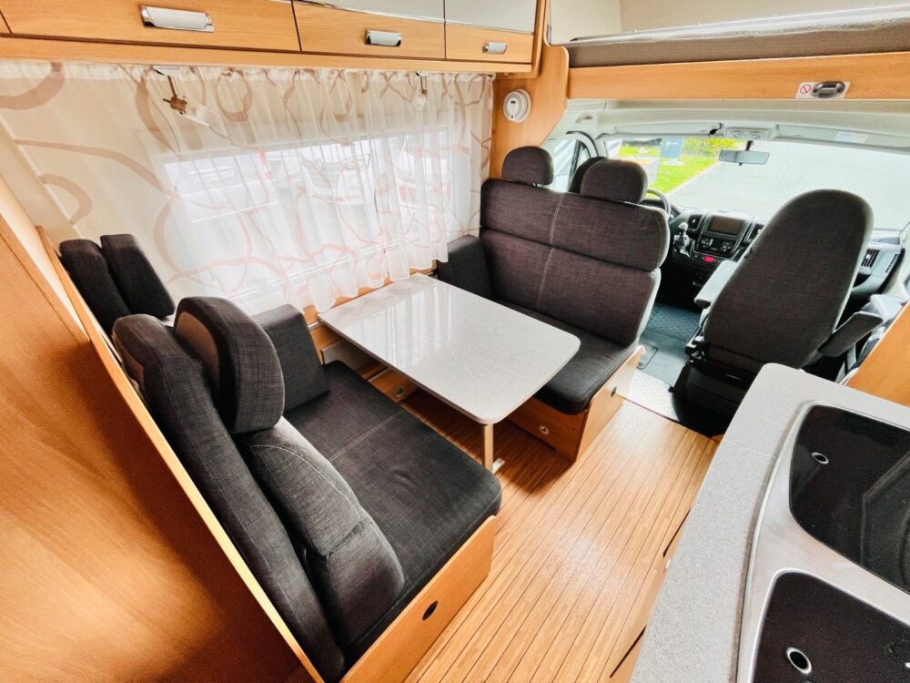 Dethleffs TREND A 6977 – Dwarsbed | Garage | Fietsendrager Dethleffs | Alkoofmodel | Eerste toelating: 02/2014 | 85.300 km | 6 slaapplaatsen | Toegestaan totaalgewicht: 3.499 kg - Afbeelding 14