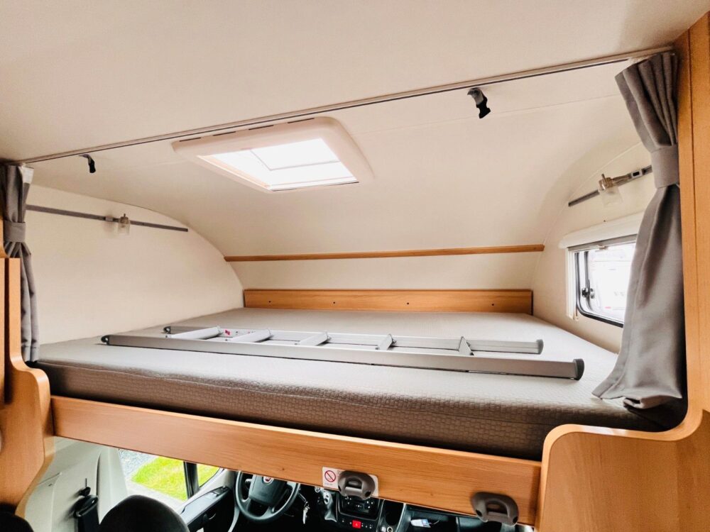 Dethleffs TREND A 6977 – Dwarsbed | Garage | Fietsendrager Dethleffs | Alkoofmodel | Eerste toelating: 02/2014 | 85.300 km | 6 slaapplaatsen | Toegestaan totaalgewicht: 3.499 kg - Afbeelding 16