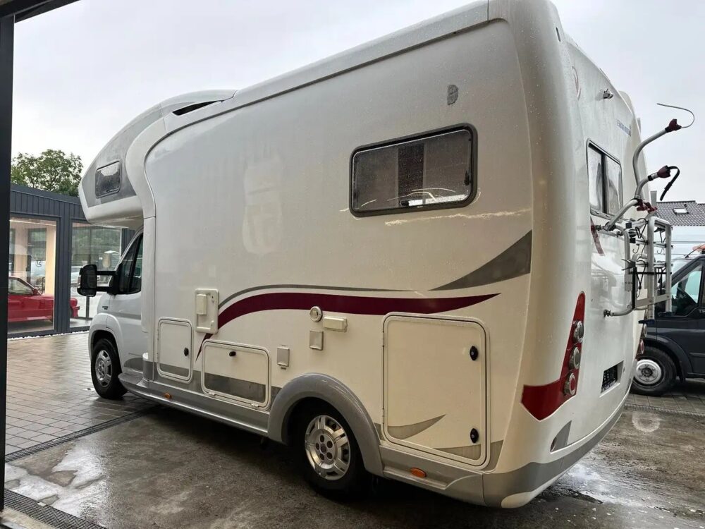 Eura Mobil Tarrestra Contura Activa 112 – Slechts 6,32 m, handgeschakeld | Slaapplaatsen: 2 | Eerste registratie: 03/2009 | 148.000 km | Vermogen: 158 pk | Totaalgewicht: 3.500 kg - Afbeelding 5
