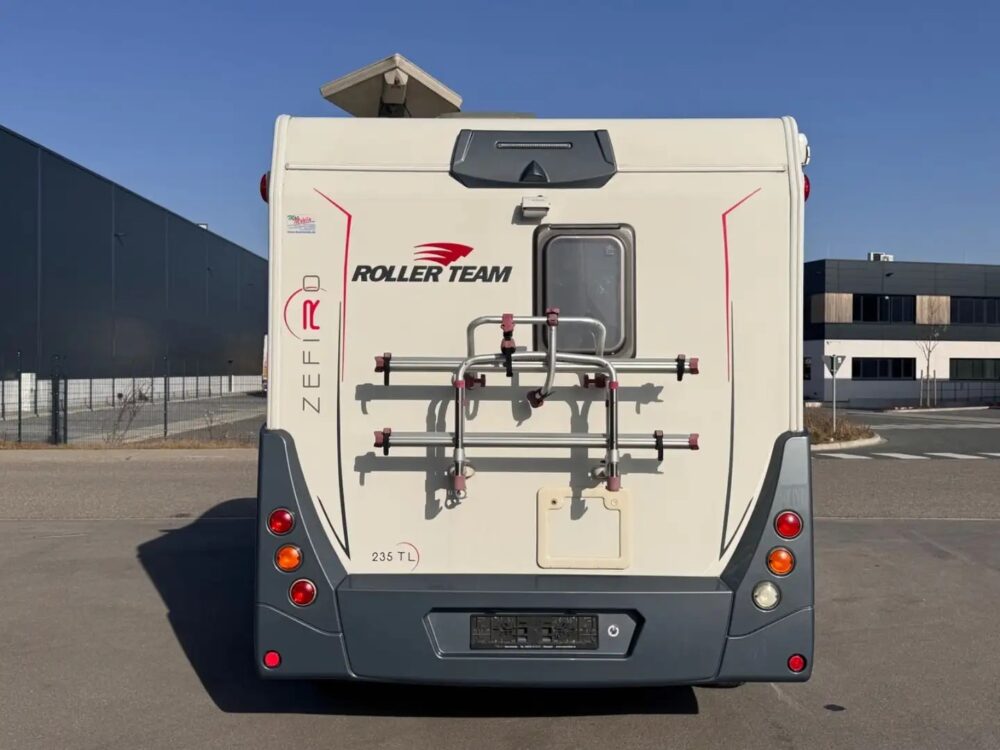 Roller Team – Slechts 5,99 m, Handgeschakeld | Slaapplaatsen: 2 | Eerste registratie: 07/2015 | 63.000 km | Vermogen: 131 pk | Totaalgewicht: 3.500 kg - Afbeelding 5